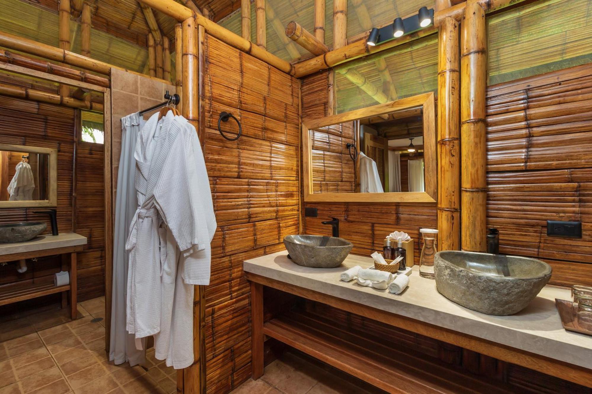 La Selva Eco-Lodge & Retreat Providencia Bagian luar foto
