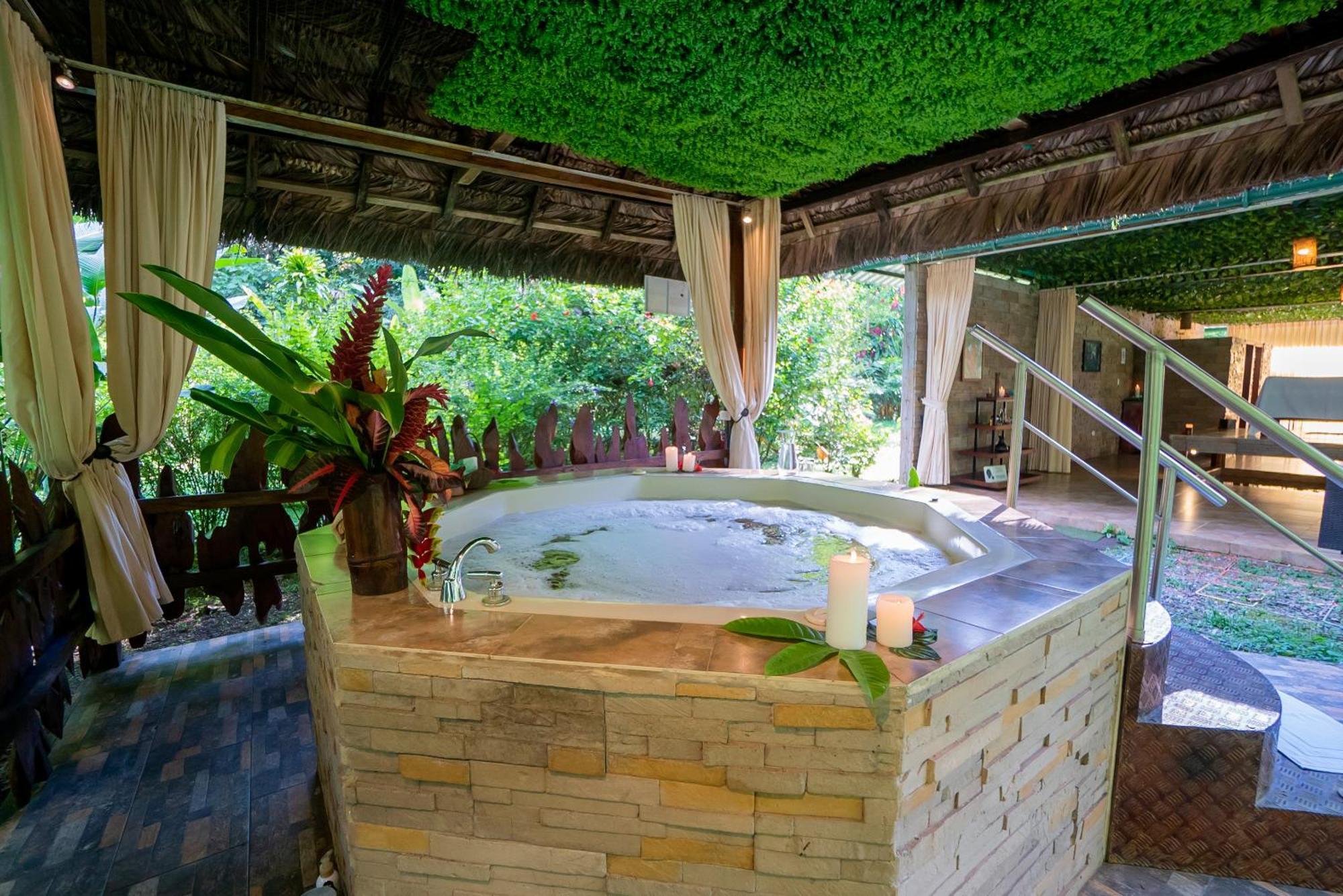 La Selva Eco-Lodge & Retreat Providencia Bagian luar foto